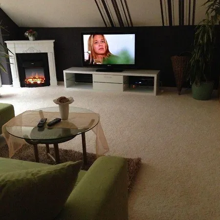 Lägenhet Fewo-am-eichenberg